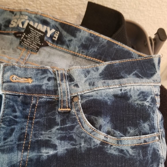 Low Rise Zebra Pattern Jeans - Picture 4 of 4